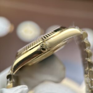 Đồng hồ Rolex Day-Date Rep 11 mặt số màu bạc trọng lượng nặng 212 gram nhà máy RC 40mm (1)