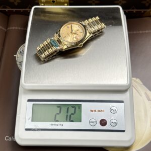 Đồng hồ Rolex Day-Date Rep 11 mặt vàng champagne cọc số đá máy calibre 3255 xưởng RC 40mm (1)