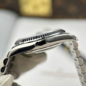 Đồng hồ Rolex Day-Date Rep cao cấp mặt xanh băng cọc số la mã máy calibre 3255 xưởng RC 40mm (2)