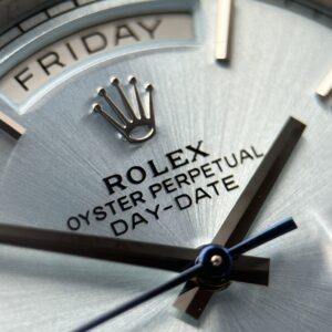 Đồng hồ Rolex Day-Date Rep cao cấp mặt xanh băng cọc số la mã máy calibre 3255 xưởng RC 40mm (2)