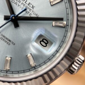 Đồng hồ Rolex Day-Date Replica 11 mặt xanh băng cọc số đá bộ máy calibre 3255 xưởng RC 40mm (2)