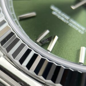 Đồng hồ Rolex Day-Date Replica 11 mặt xanh lá cây nặng 212 gram bộ máy calibre 3255 xưởng RC 40mm (1)