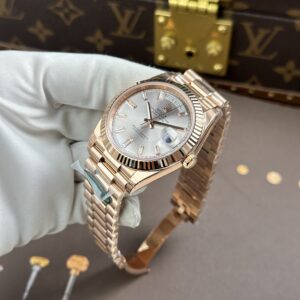 Đồng hồ Rolex Day-Date Replica cao cấp mặt bạc nặng 212 gram bộ máy calibre 3255 xưởng RC 40mm (2)