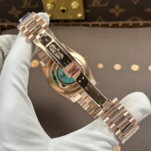 Đồng hồ Rolex Day-Date Replica cao cấp mặt bạc nặng 212 gram bộ máy calibre 3255 xưởng RC 40mm (2)