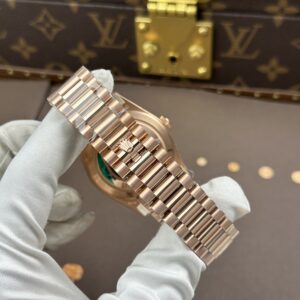 Đồng hồ Rolex Day-Date Replica cao cấp mặt bạc nặng 212 gram bộ máy calibre 3255 xưởng RC 40mm (2)