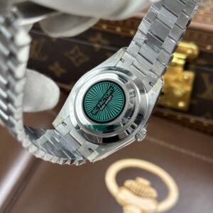 Đồng hồ Rolex Day-Date Replica cao cấp mặt xà cừ nặng 212 gram bộ máy calibre 3255 xưởng RC 40mm (2)