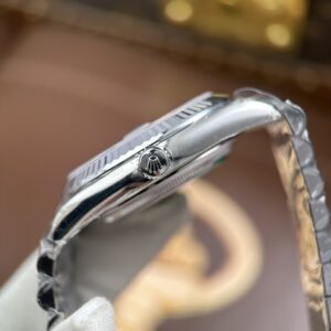 Đồng hồ Rolex Day-Date Replica cao cấp mặt xà cừ nặng 212 gram bộ máy calibre 3255 xưởng RC 40mm (2)