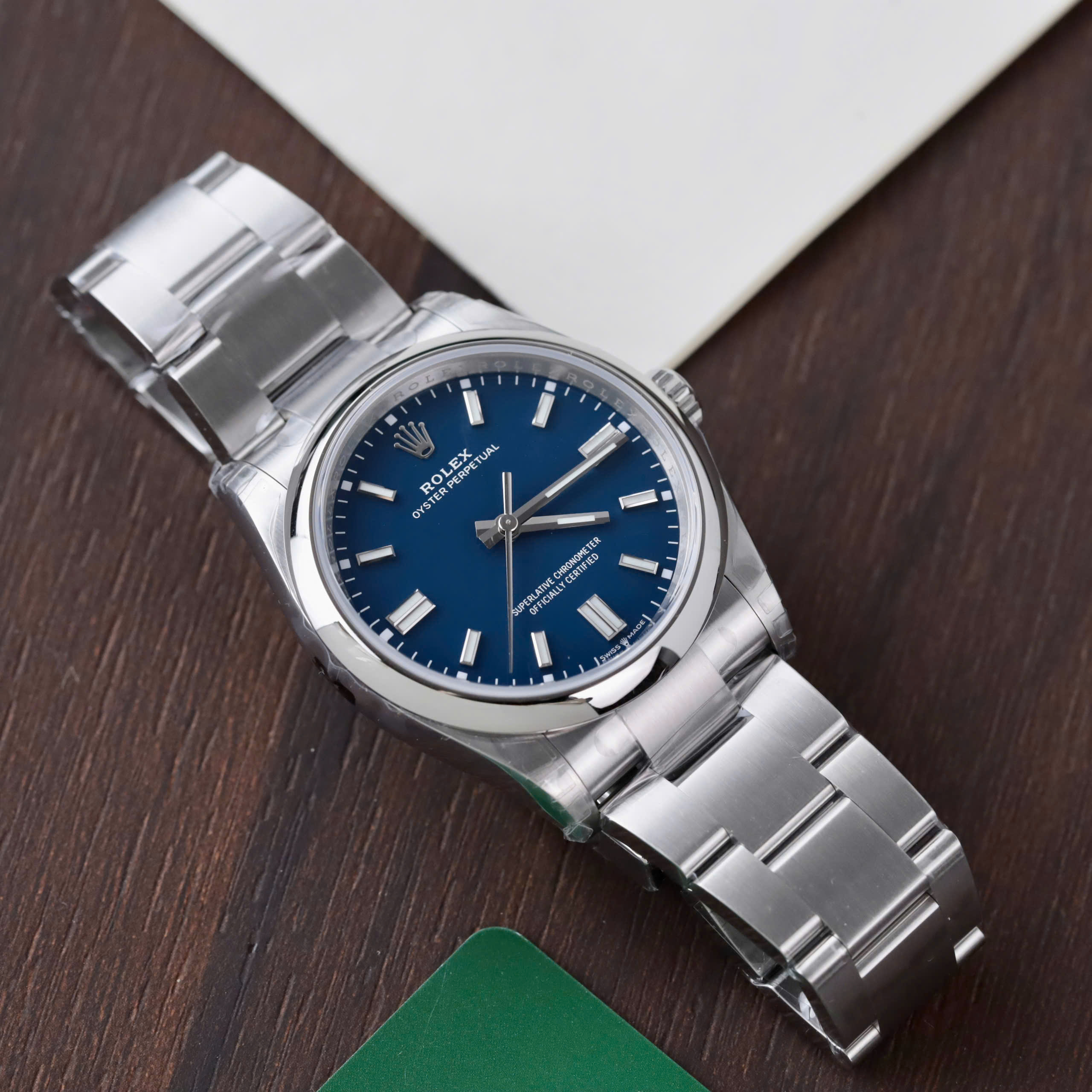 Đồng hồ Rolex Oyster Perpetual 126000 Replica 11 mặt xanh dương dây kim loại xưởng VS 36mm (10) Đồng hồ Rolex Oyster Perpetual 126000 Replica 11 mặt xanh dương dây kim loại xưởng VS 36mm (2)