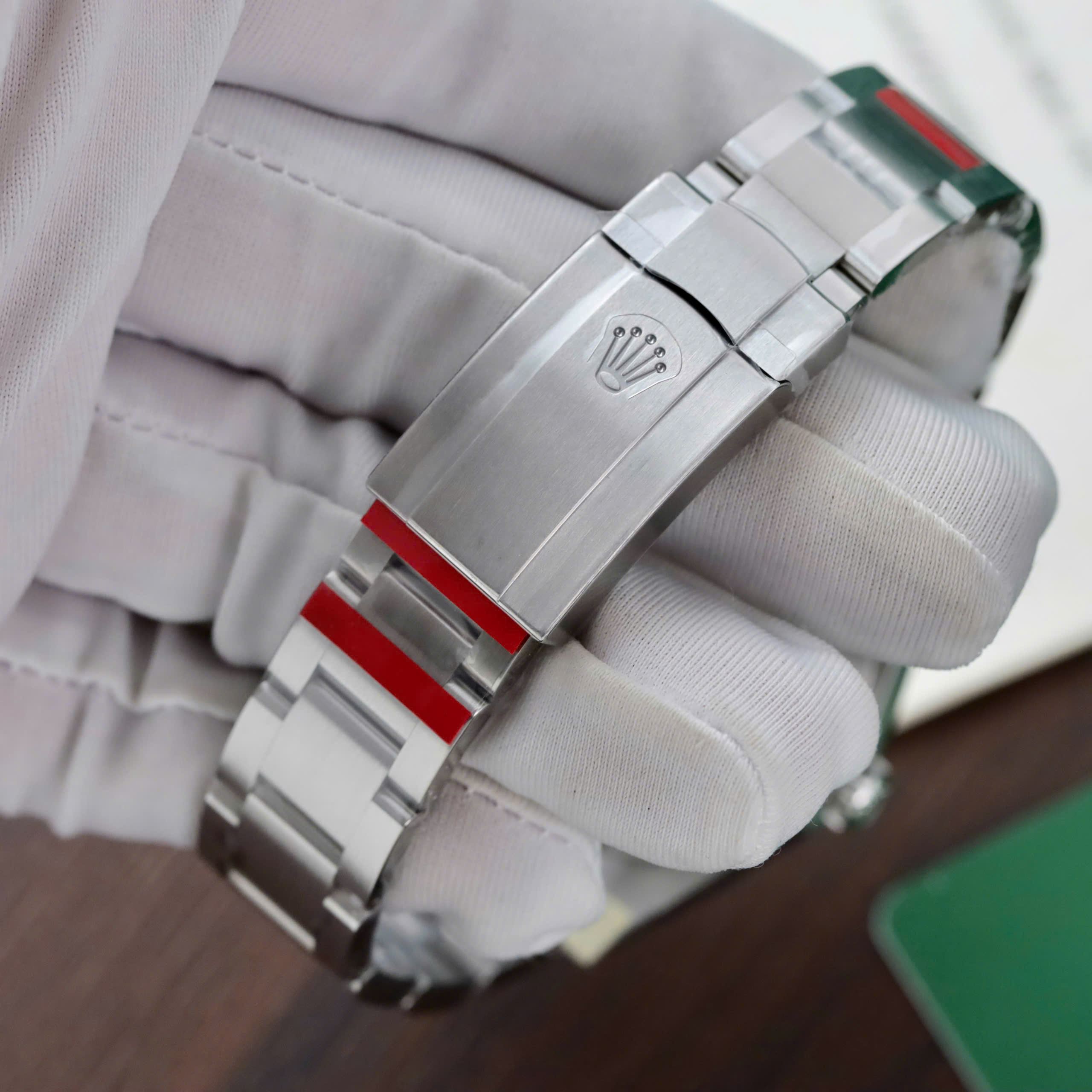 Đồng hồ Rolex Oyster Perpetual 134300 Fake 11 mặt số màu be dây kim loại xưởng VS 41mm (1) Đồng hồ Rolex Oyster Perpetual 134300 Fake 11 mặt số màu be dây kim loại xưởng VS 41mm (1)