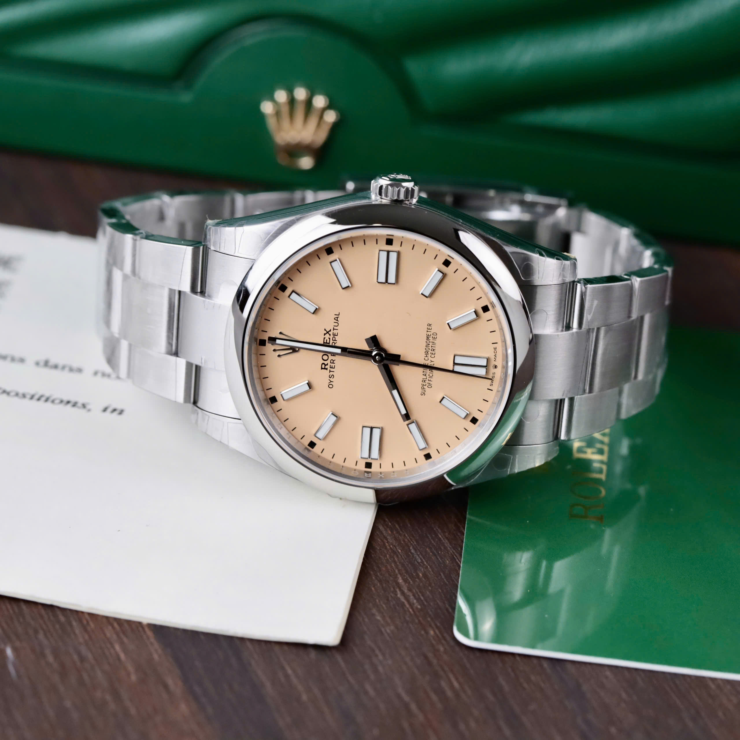 Đồng hồ Rolex Oyster Perpetual 134300 Fake 11 mặt số màu be dây kim loại xưởng VS 41mm (6) Đồng hồ Rolex Oyster Perpetual 134300 Fake 11 mặt số màu be dây kim loại xưởng VS 41mm (1)