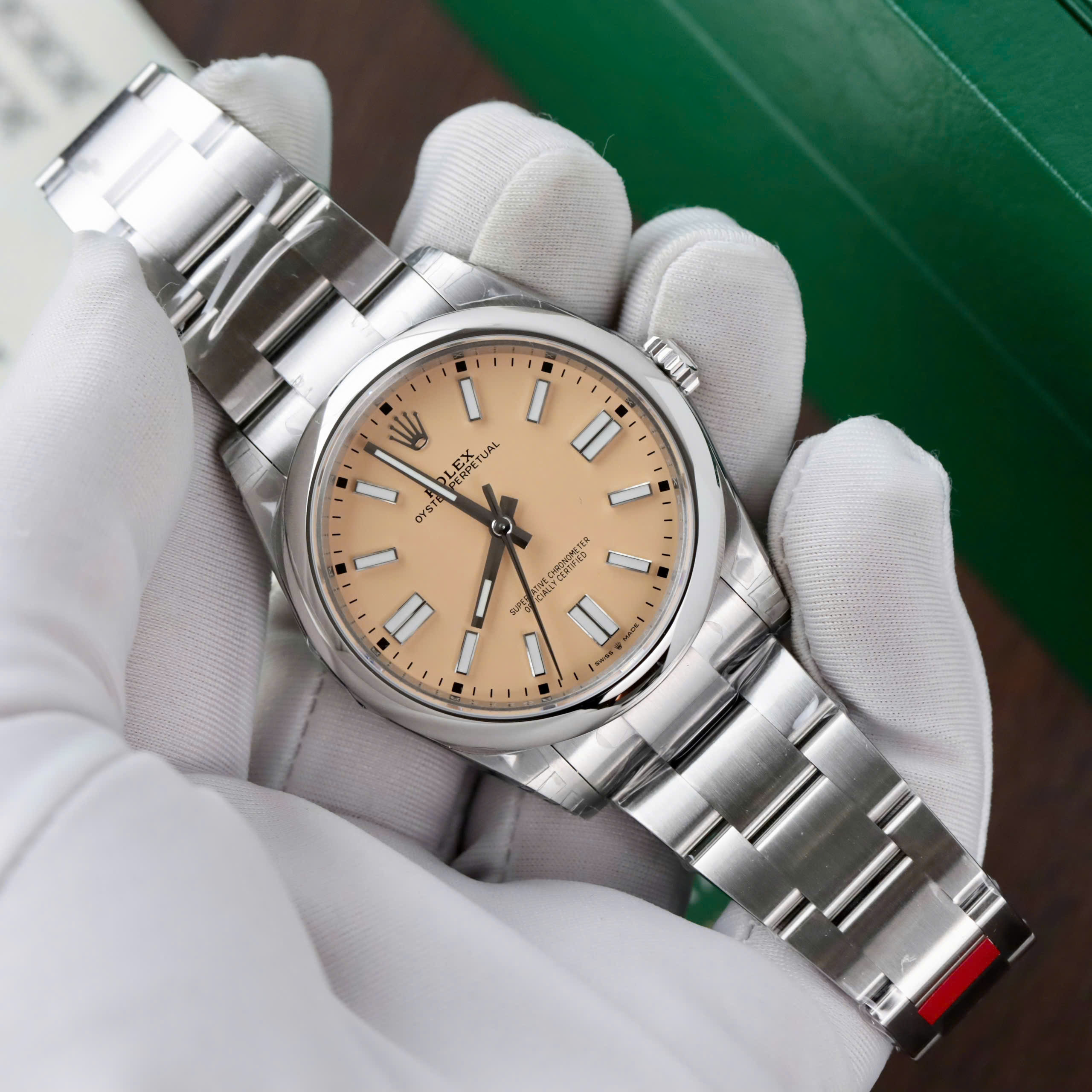 Đồng hồ Rolex Oyster Perpetual 134300 Fake 11 mặt số màu be dây kim loại xưởng VS 41mm (8) Đồng hồ Rolex Oyster Perpetual 134300 Fake 11 mặt số màu be dây kim loại xưởng VS 41mm (1)