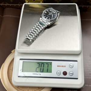 Đồng hồ Rolex Replica cao cấp Day-Date mặt đen nặng 212 gram bộ máy calibre 3255 xưởng RC 40mm