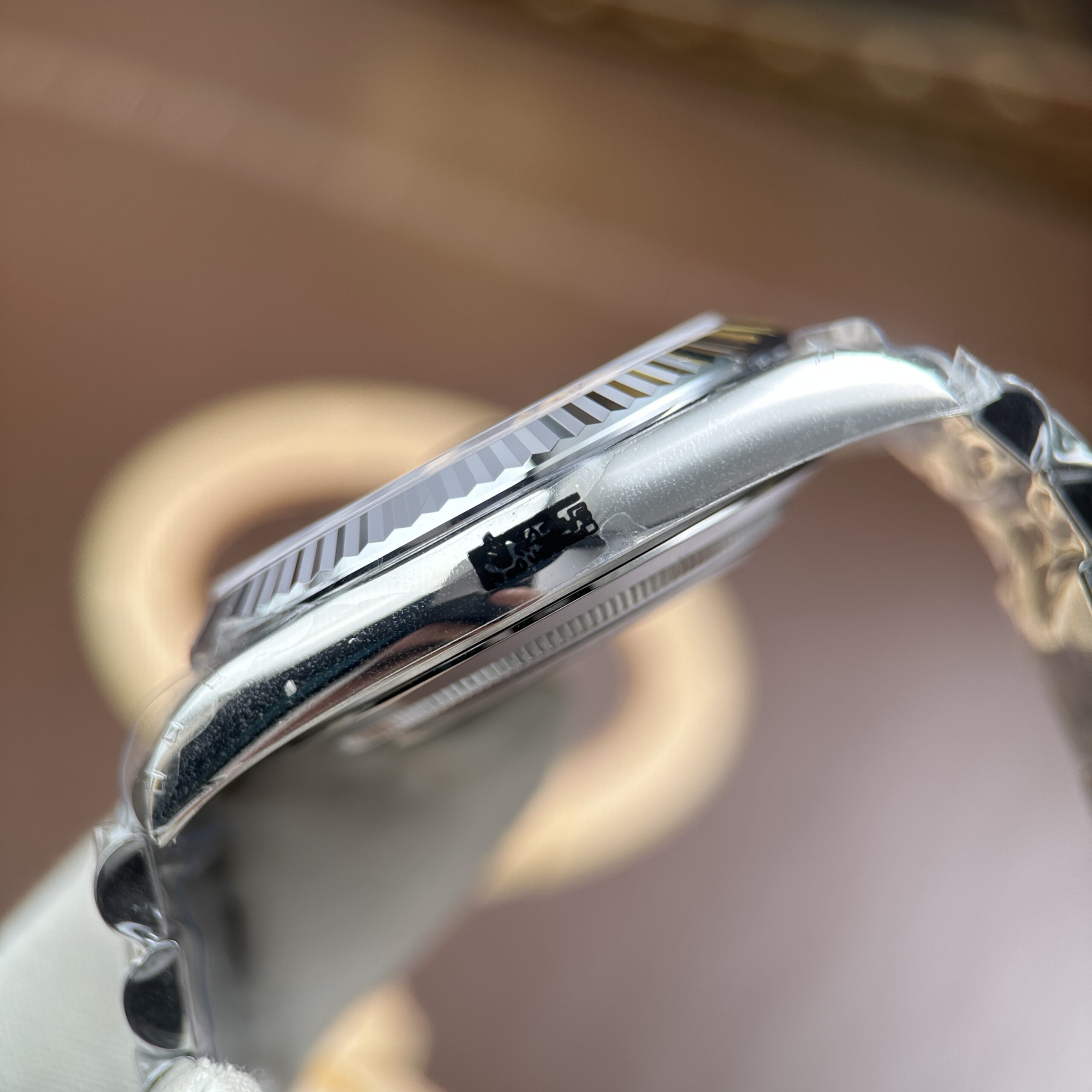 Đồng hồ Rolex nam Replica 11 Day-Date mặt xanh dương nặng 212 gram bộ máy calibre 3255 xưởng RC 40mm (6) Đồng hồ Rolex nam Replica 11 Day-Date mặt xanh dương nặng 212 gram bộ máy calibre 3255 xưởng RC 40mm (2)