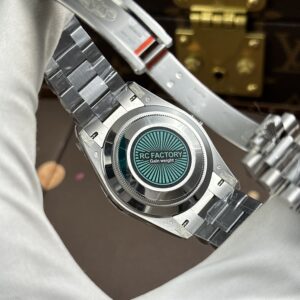 Đồng hồ nam Rolex Day-Date Rep 11 mặt xanh ombre nặng 212 gram bộ máy calibre 3255 xưởng RC 40mm (2)