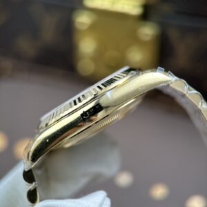 Đồng hồ nam Rolex Day-Date Rep cao cấp mặt xanh lá cây bộ máy calibre 3255 xưởng RC 40mm (2)