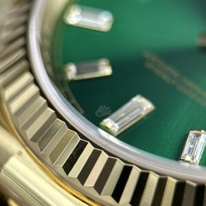 Đồng hồ nam Rolex Day-Date Rep cao cấp mặt xanh lá cây bộ máy calibre 3255 xưởng RC 40mm (2)