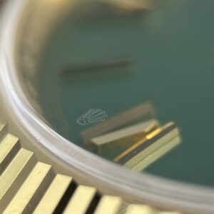 Đồng hồ nam Rolex Day-Date Replica 11 mặt xanh lá cây vỏ mạ vàng nặng 212 gram xưởng RC 40mm (2)