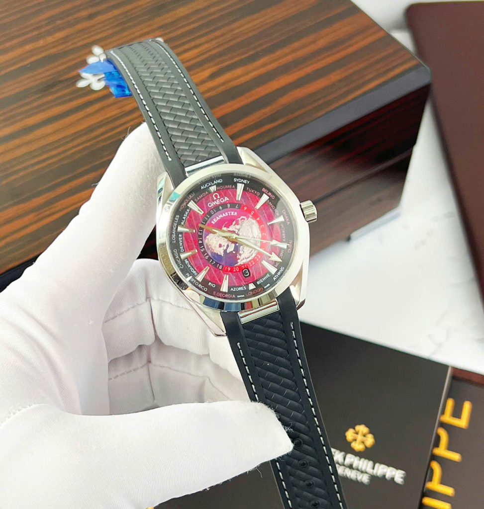 Đồng Hồ Omega Seamaster nam dây cao su mặt bản đồ máy cơ nhật giá rẻ 42mm