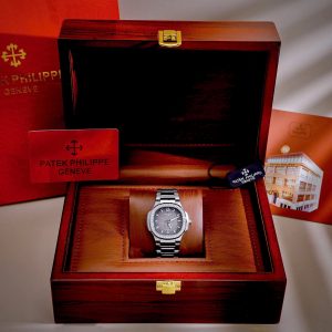 Đồng Hồ Patek Philippe Nautilus 7118 Nữ Mặt Xám Đính Đá Fake Cao Cấp 35mm