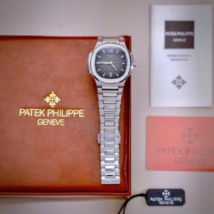Đồng Hồ Patek Philippe Nautilus 7118 Nữ Mặt Xám Đính Đá Fake Cao Cấp 35mm